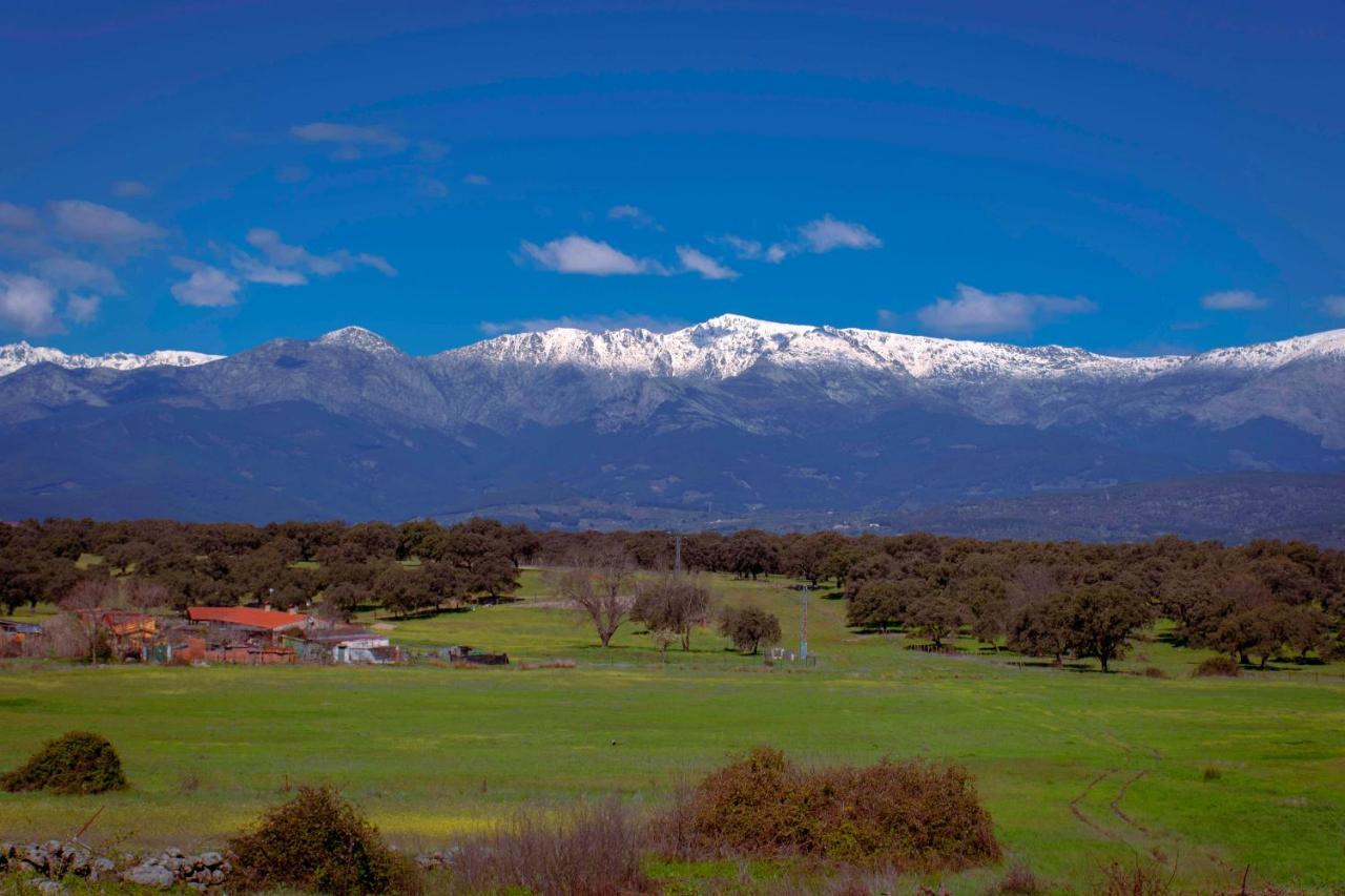 Estrellas De Gredos อาเรนัส เด ซานเปโดร ภายนอก รูปภาพ